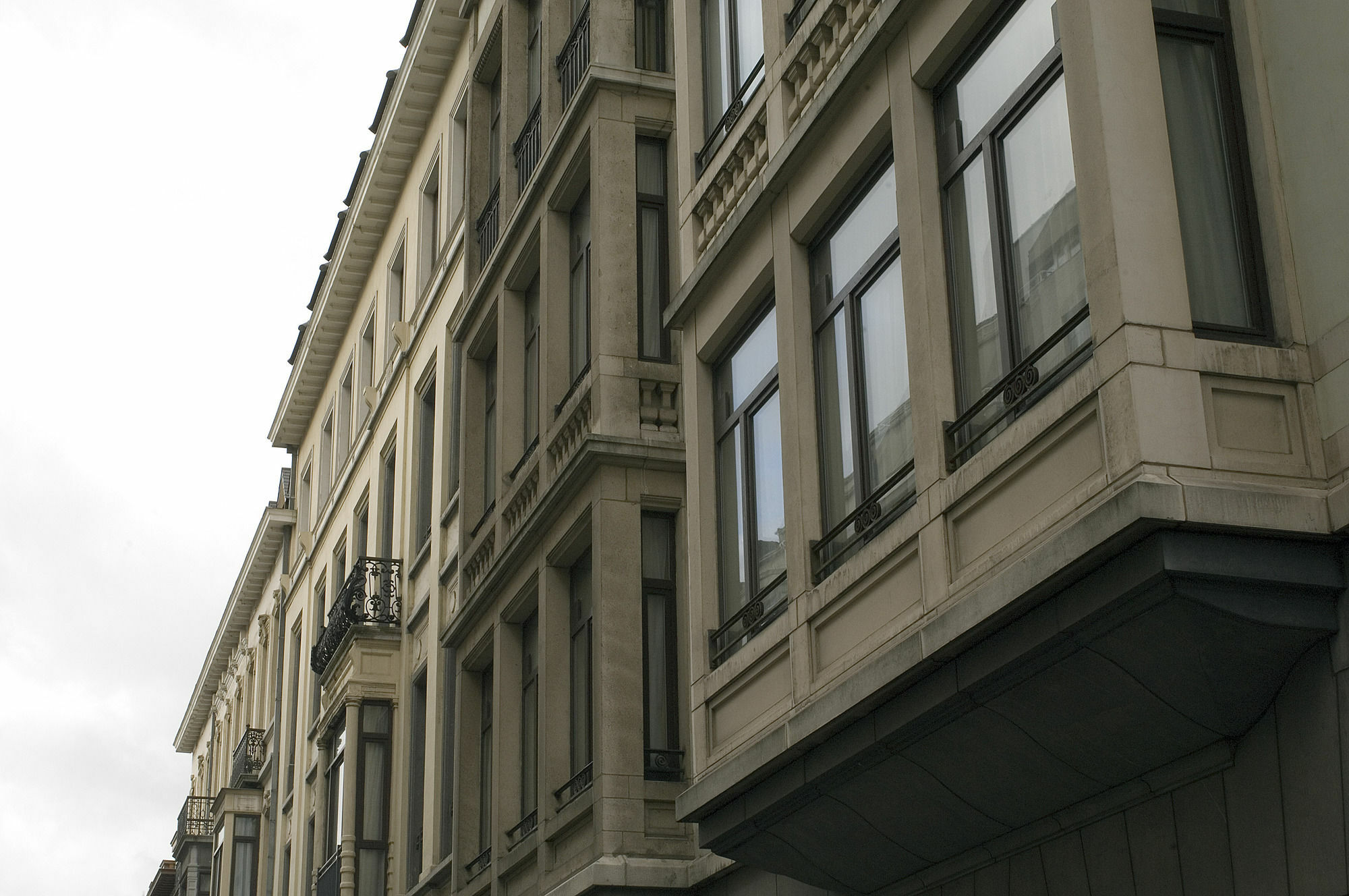 Thon Residence Florence Aparthotel Bryssel Exteriör bild